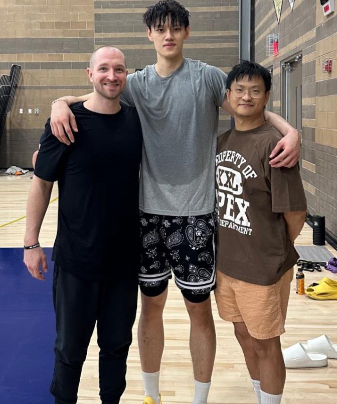 了一个直接, https, 并且专门带 了一个直接, https, 并且专门带